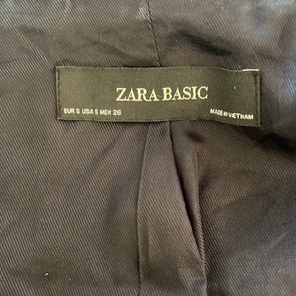 Zara Basic Asian themed Floral silklike Jacket