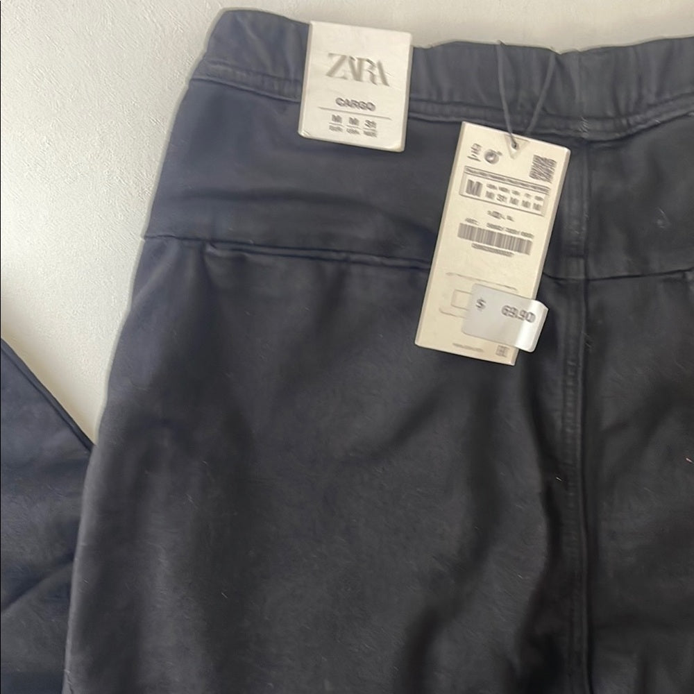 Zara Cargo Fit Medium Men's Black Pants