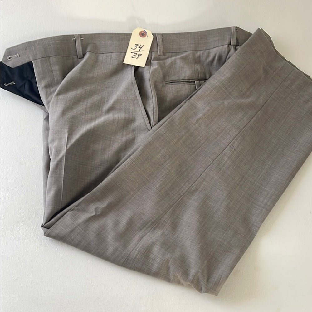 bCBG Attitude Men's Gray Suit 42R 34/29 UnWorn