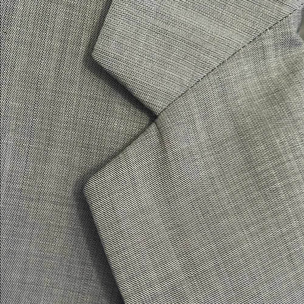 bCBG Attitude Men's Gray Suit 42R 34/29 UnWorn