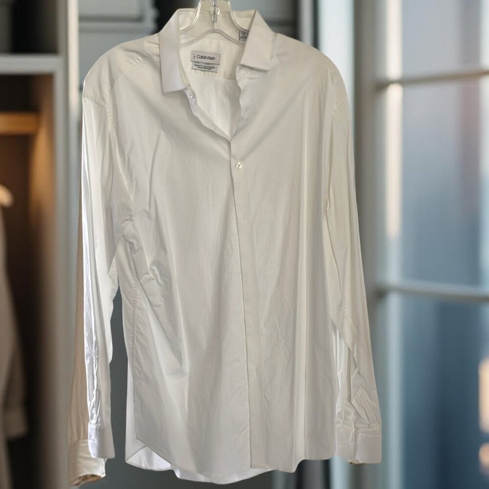Calvin Klein Regular Fit 34/35 16 1/2 white dress shirt