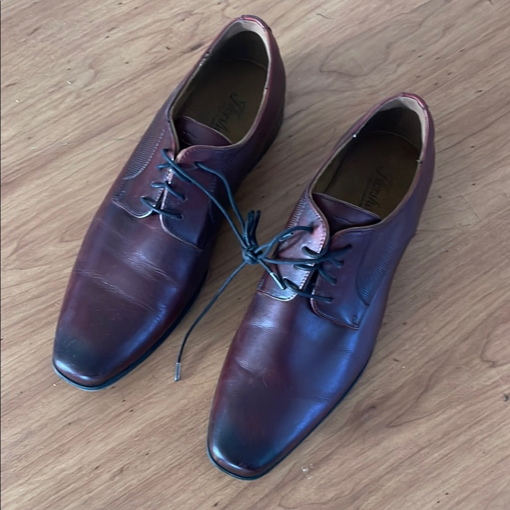 Florsheim Men's Classic Redish Brown Leather Captoe Dress Shoes size 9