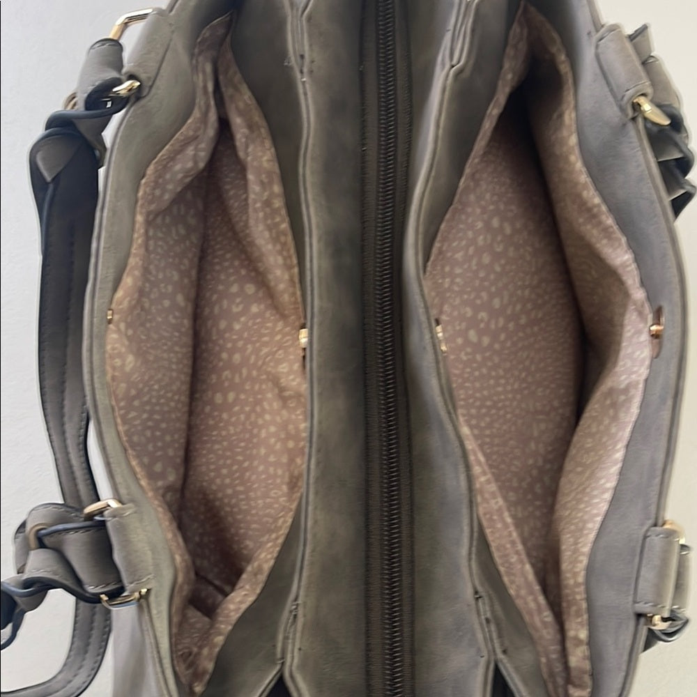 Unbranded Elegant Gray Tote Bag