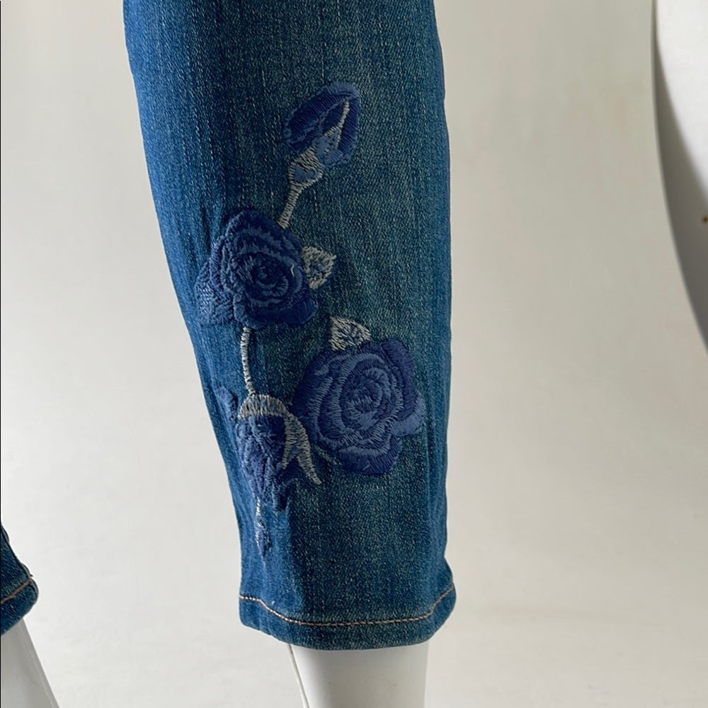 J Brand Alana High rise Women's Blue Jeans with Flower detail - size 29