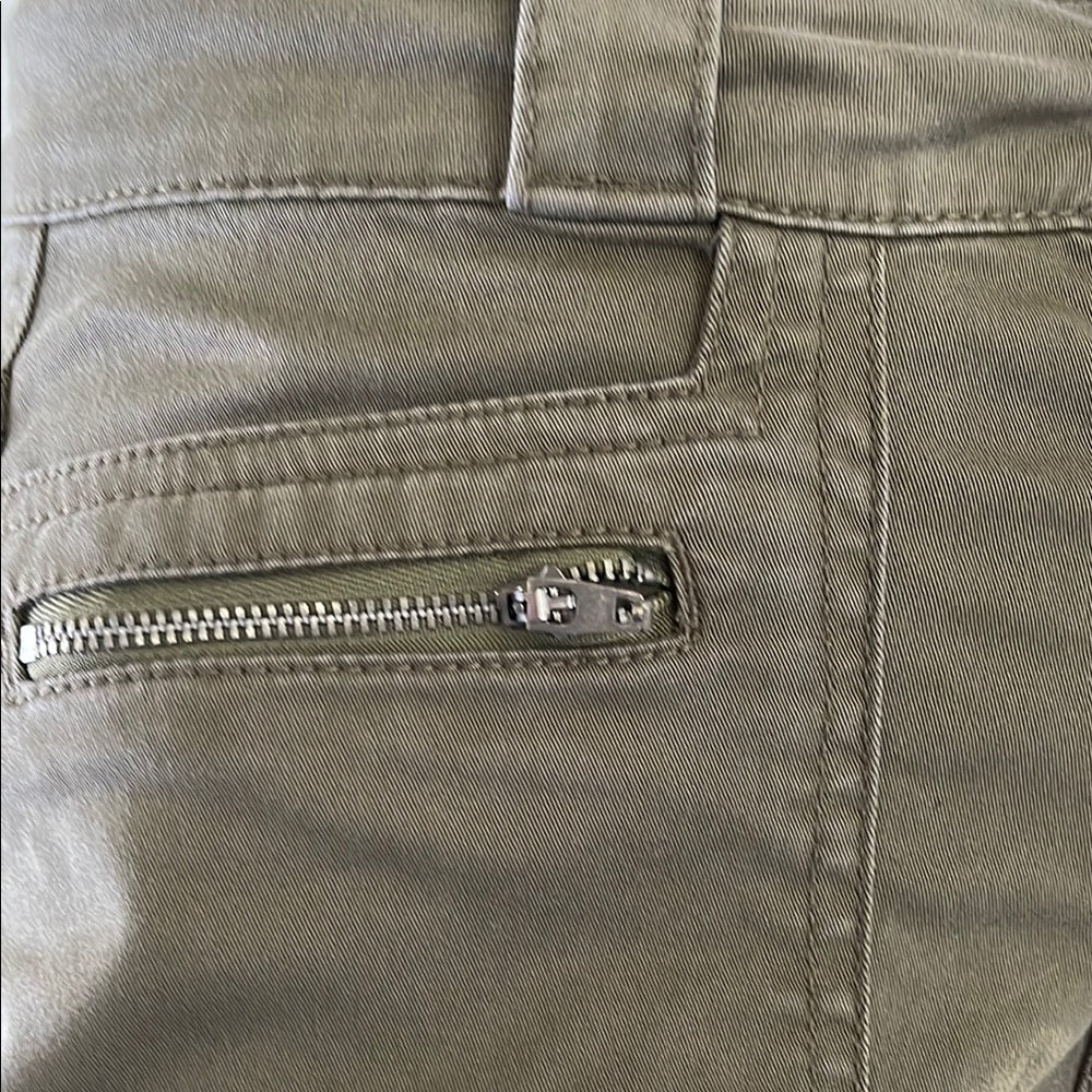 Cotton On - Olive Green Women's Cargo Pants size 2