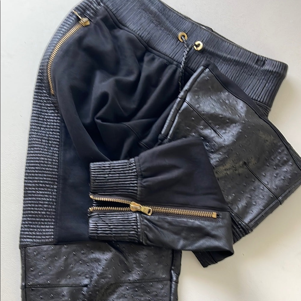 Fancy & Luxurious Black Jogger Pants with Gold Accents - Size XL - FO brand?