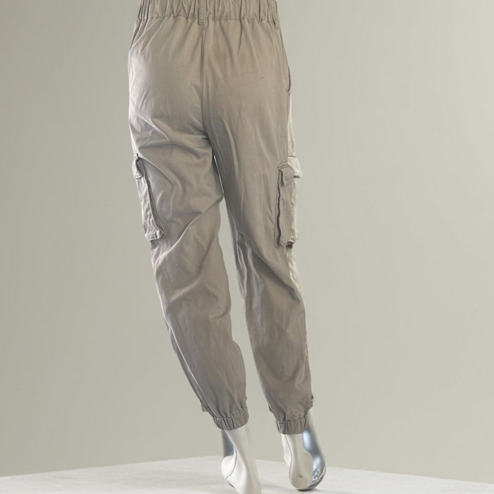 Forever 21 Women's Tan Cargo Pants size S