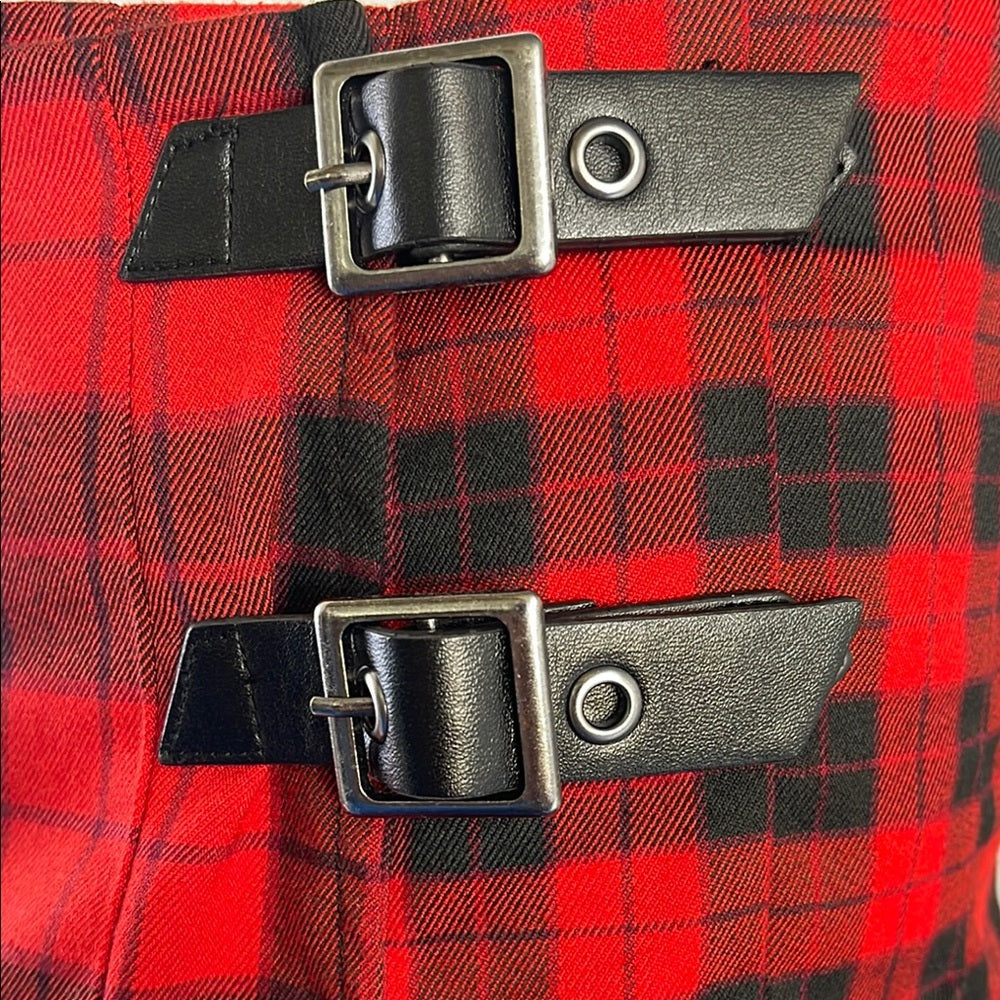 H&M Red Plaid Skirt with Buckle Accents size 6
