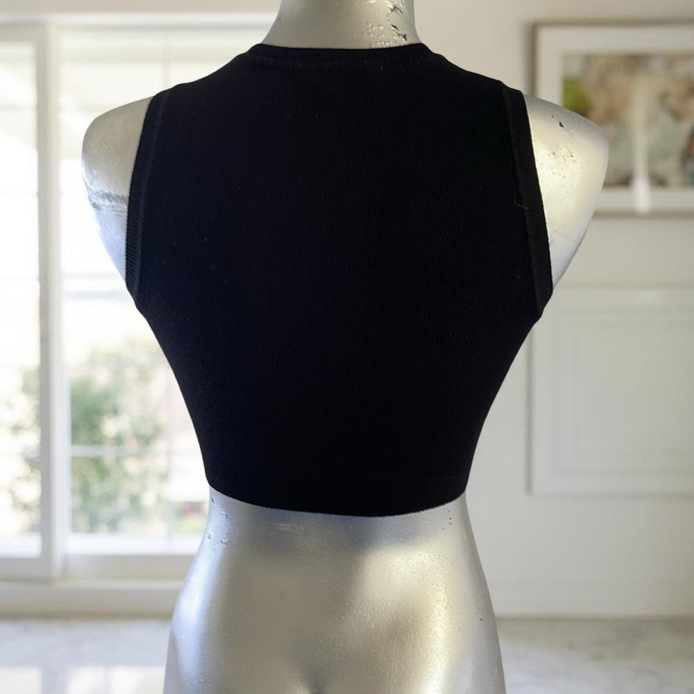 Black Sleeveless Crop Top