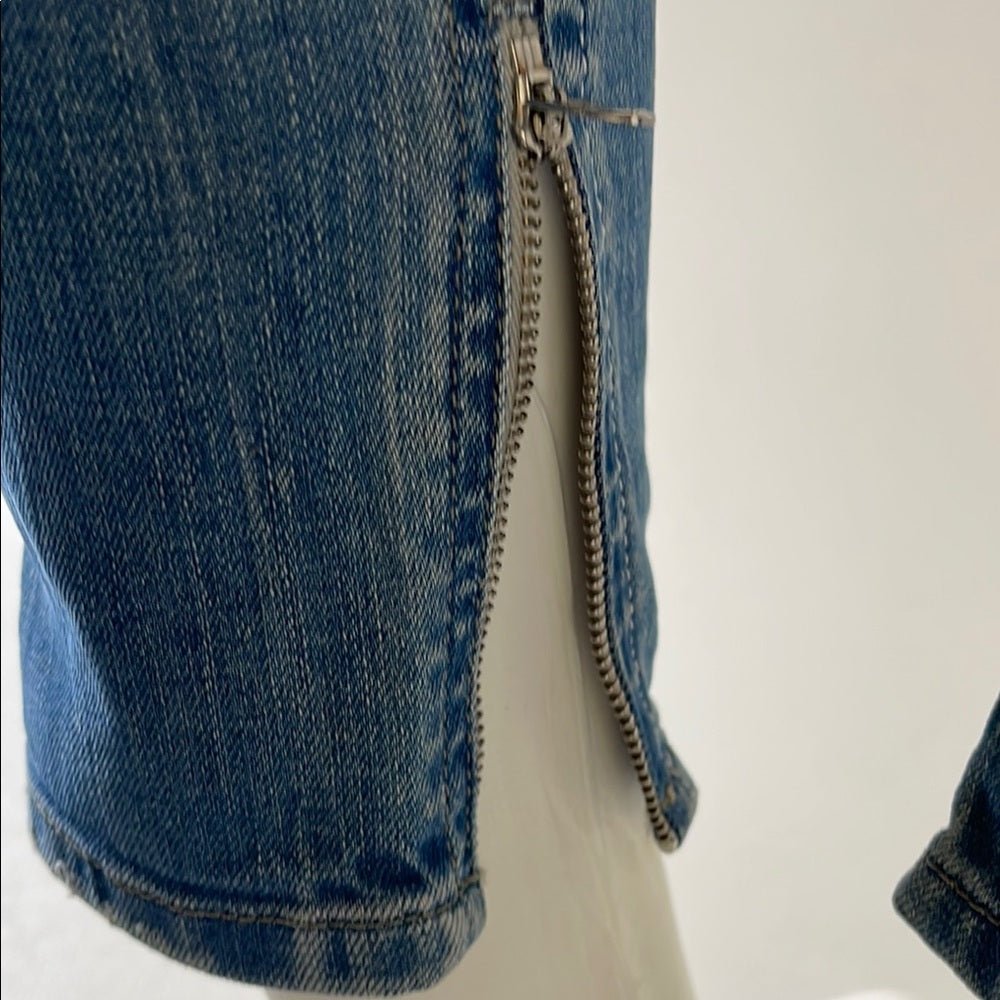 Diesel Zivy Women's Blue Distressed Jeans - size 28 - gently worn!