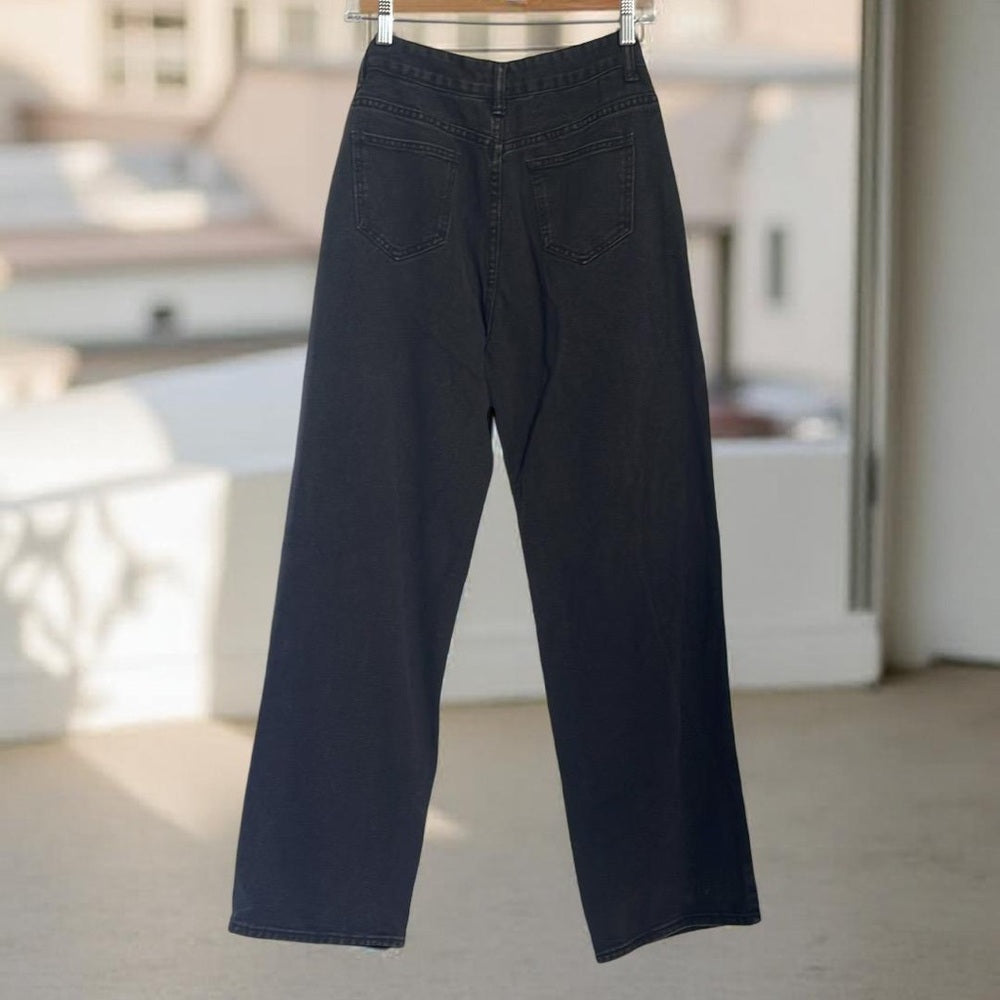 Shein Black Baggy Women's Jeans with Heart Design - NWOT