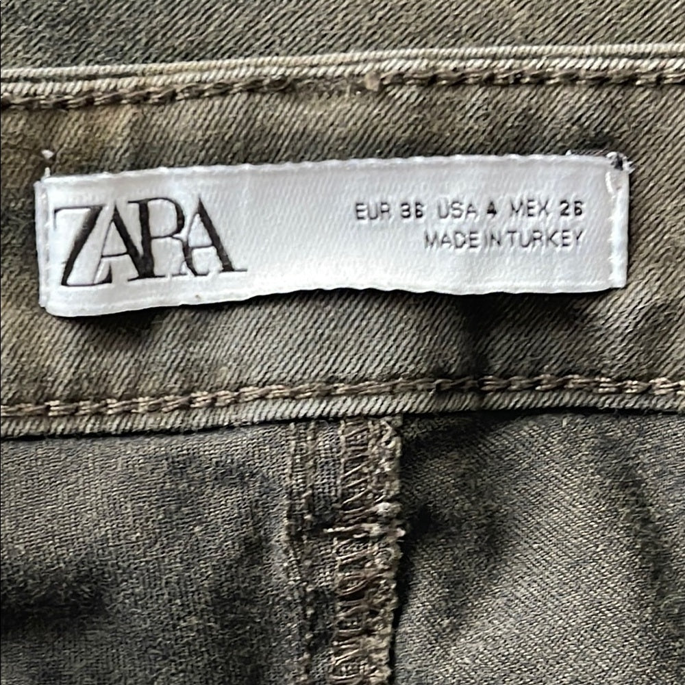 Zara Women's Camouflage Skinny Jeans size 4