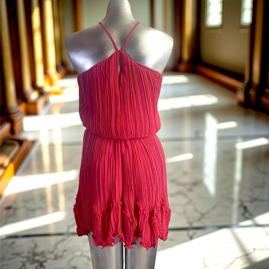 Halston Heritage Elegant Pink Halter Dress size4 Gently Used