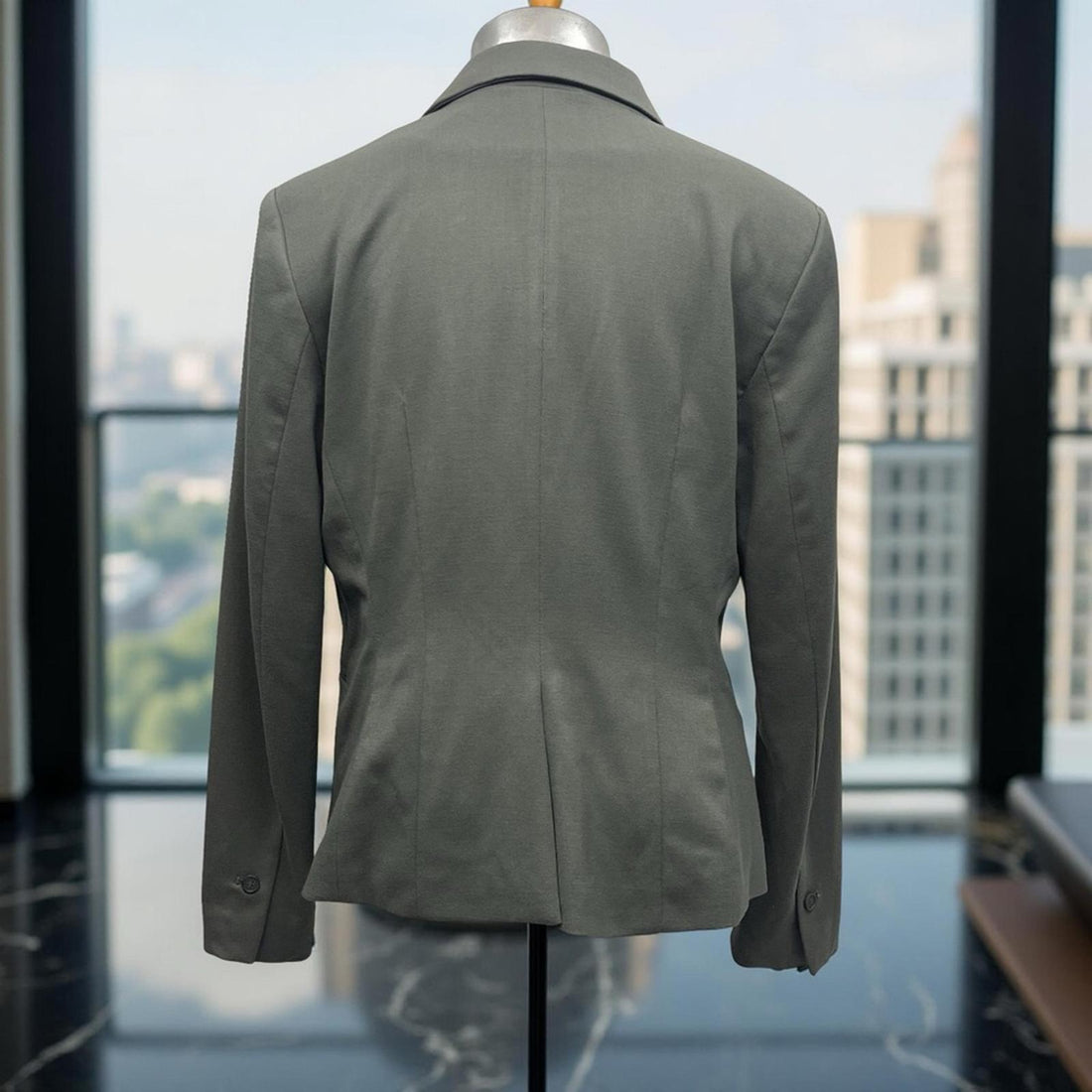 H&M Medium sized Classic Olive Green Woman's Blazer