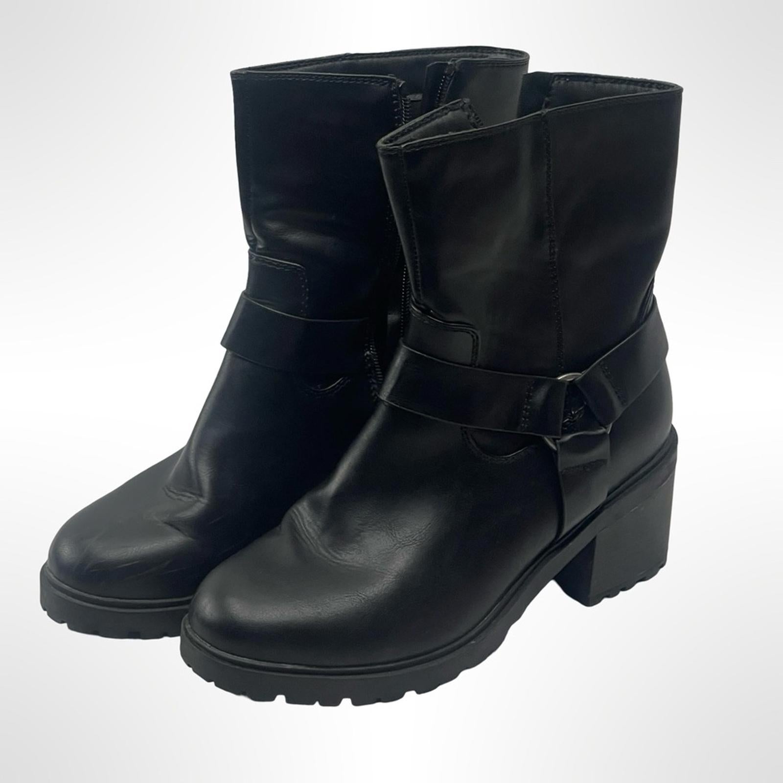 Universal Thread Black Women's Ankle Boots size 8.5