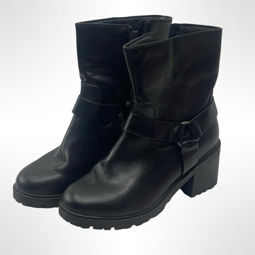 Universal Thread Black Women's Ankle Boots size 8.5