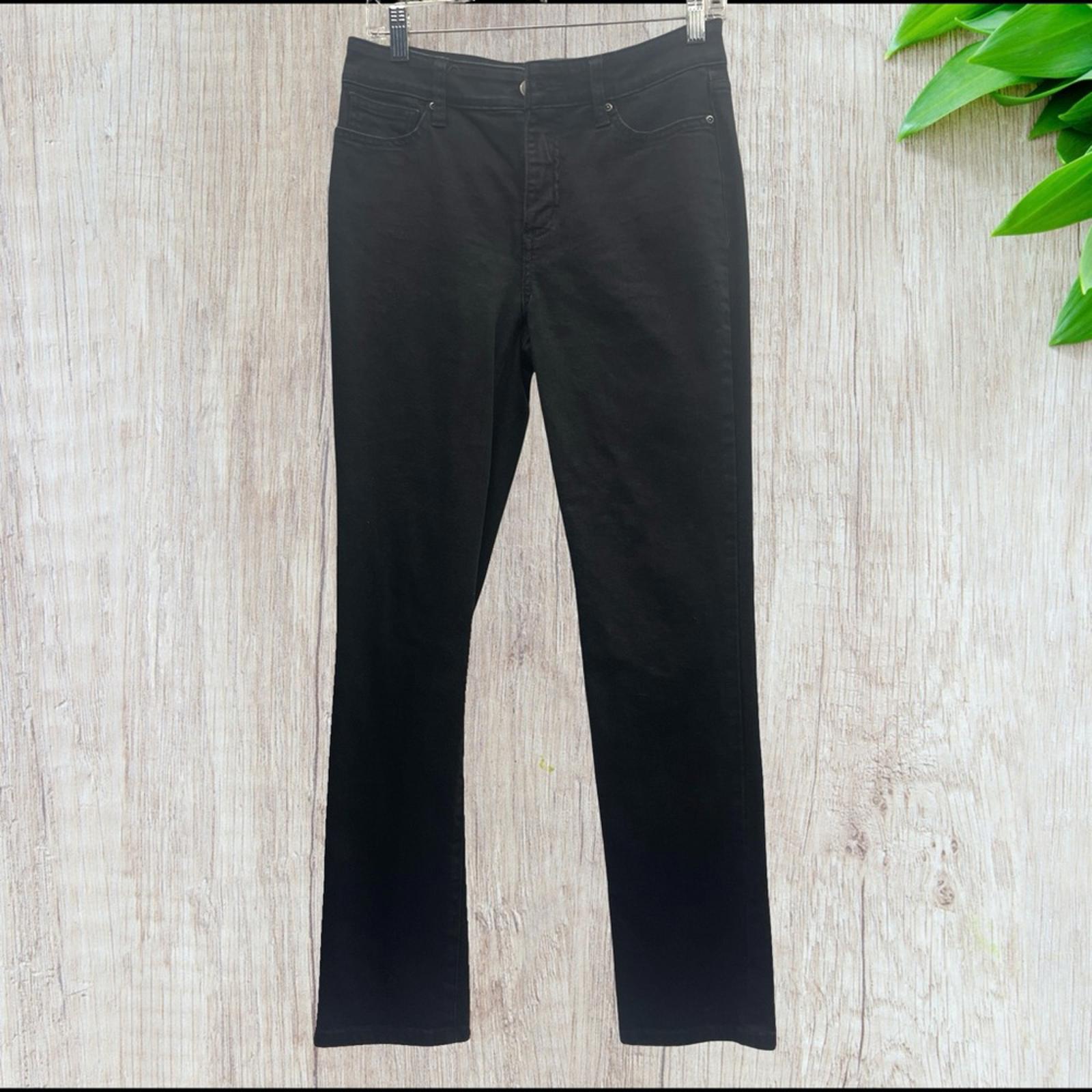 St. John's Bay Size 6 Women's Black Jeans NWHT