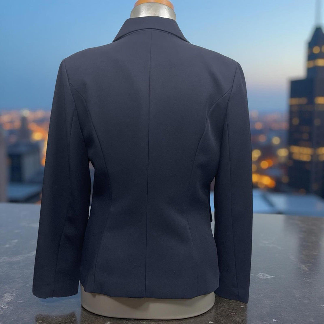 Cute Benibos Women's Navy Blazer size 6