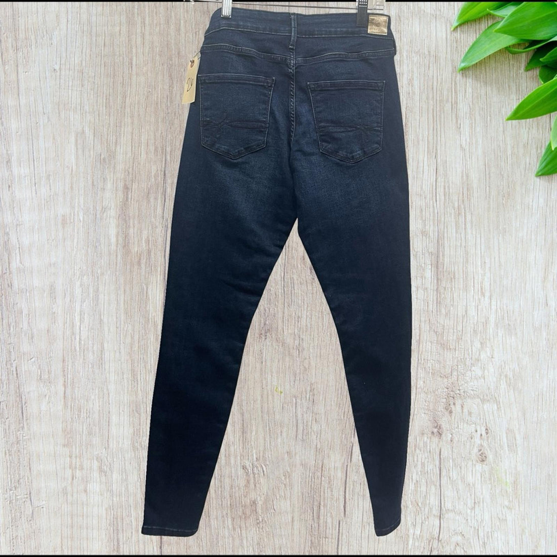 Denizen from Levi's Women's Super Skinny Jeans Size 2 NWOT