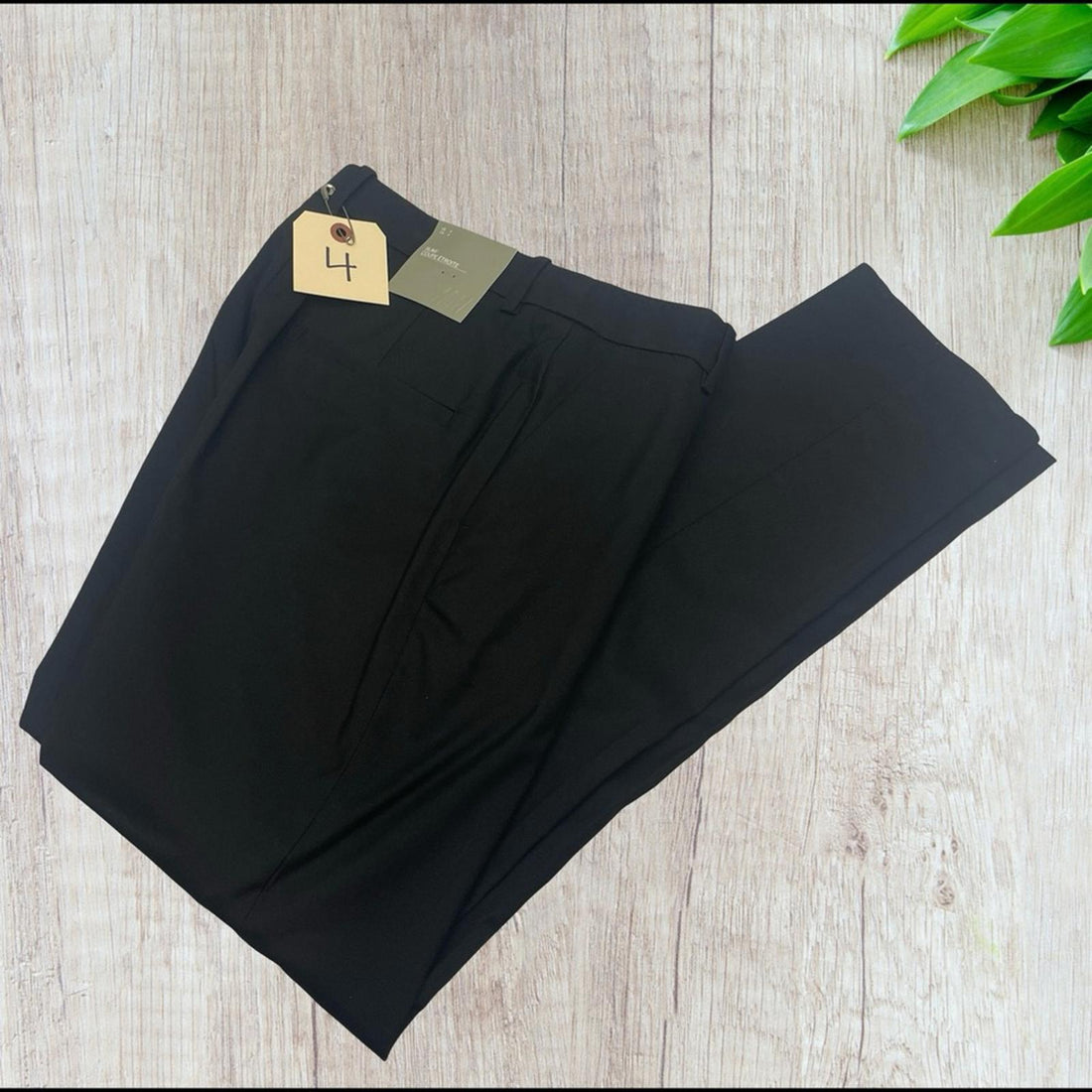 H&M Women's Black Formal Pants in size 4 - NWT