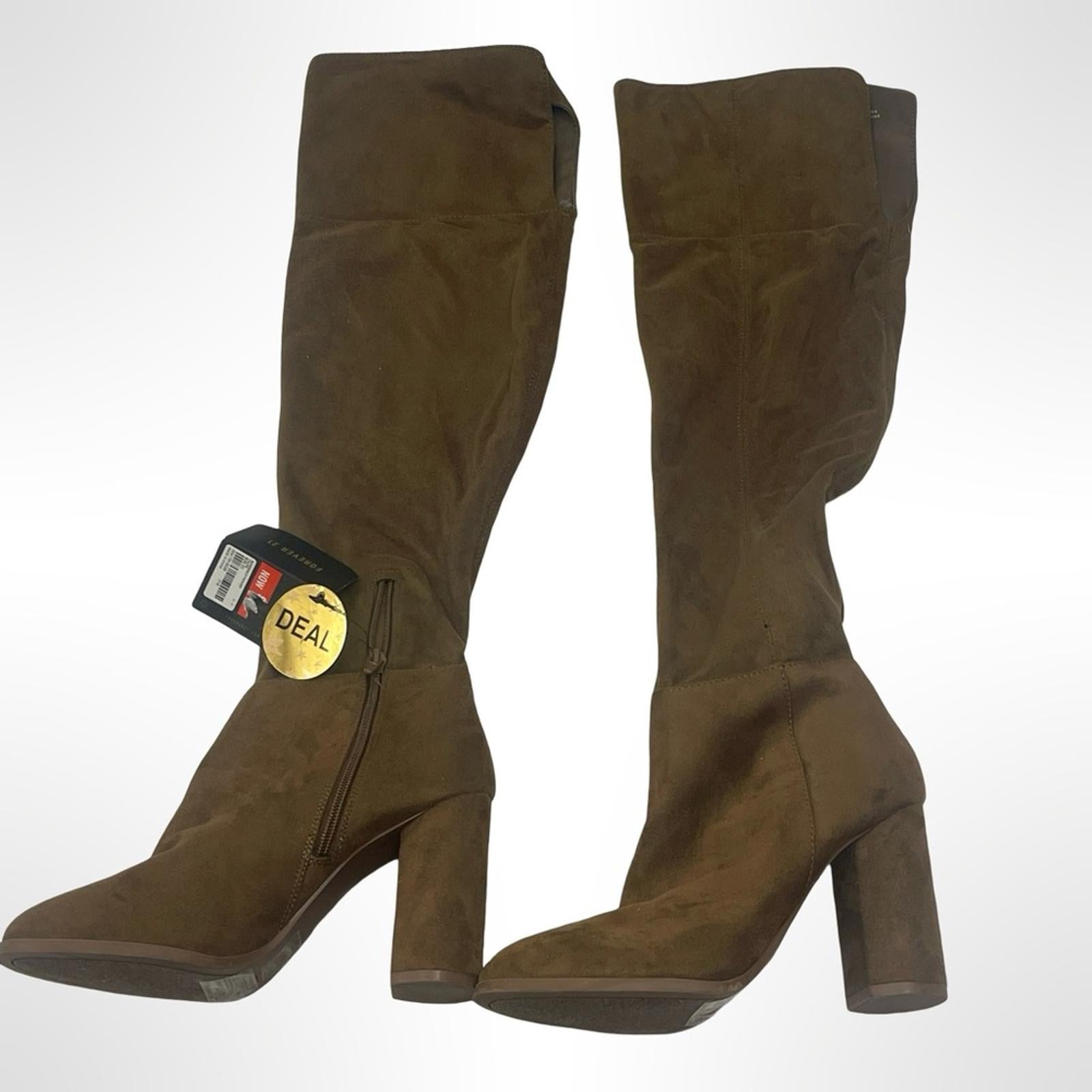 Brown Knee-High Women's Boots size 7.5 NWT