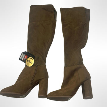 Brown Knee-High Women's Boots size 7.5 NWT