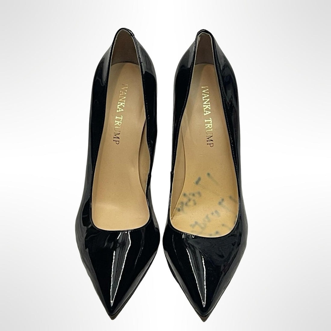 Ivanka Trump pointed toe Black Leather Pumps in size 7