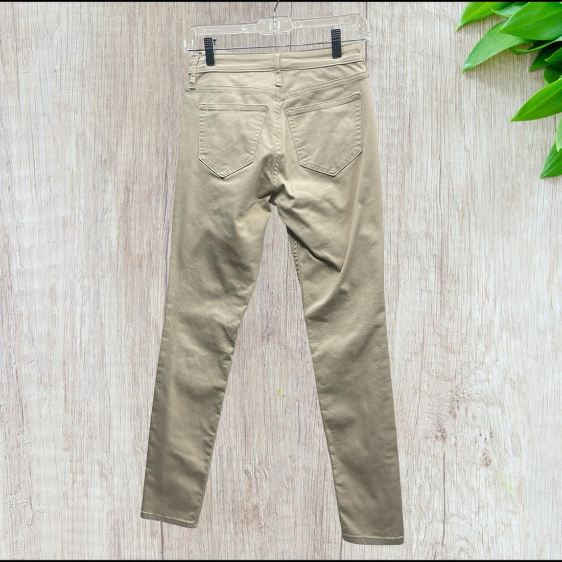 H&M Tan Skinny Jeans in size 4