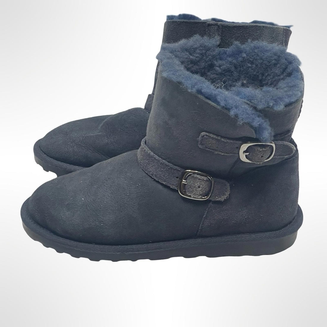 Size K2 Cozy Navy Shearling Boots for kids - gently worn