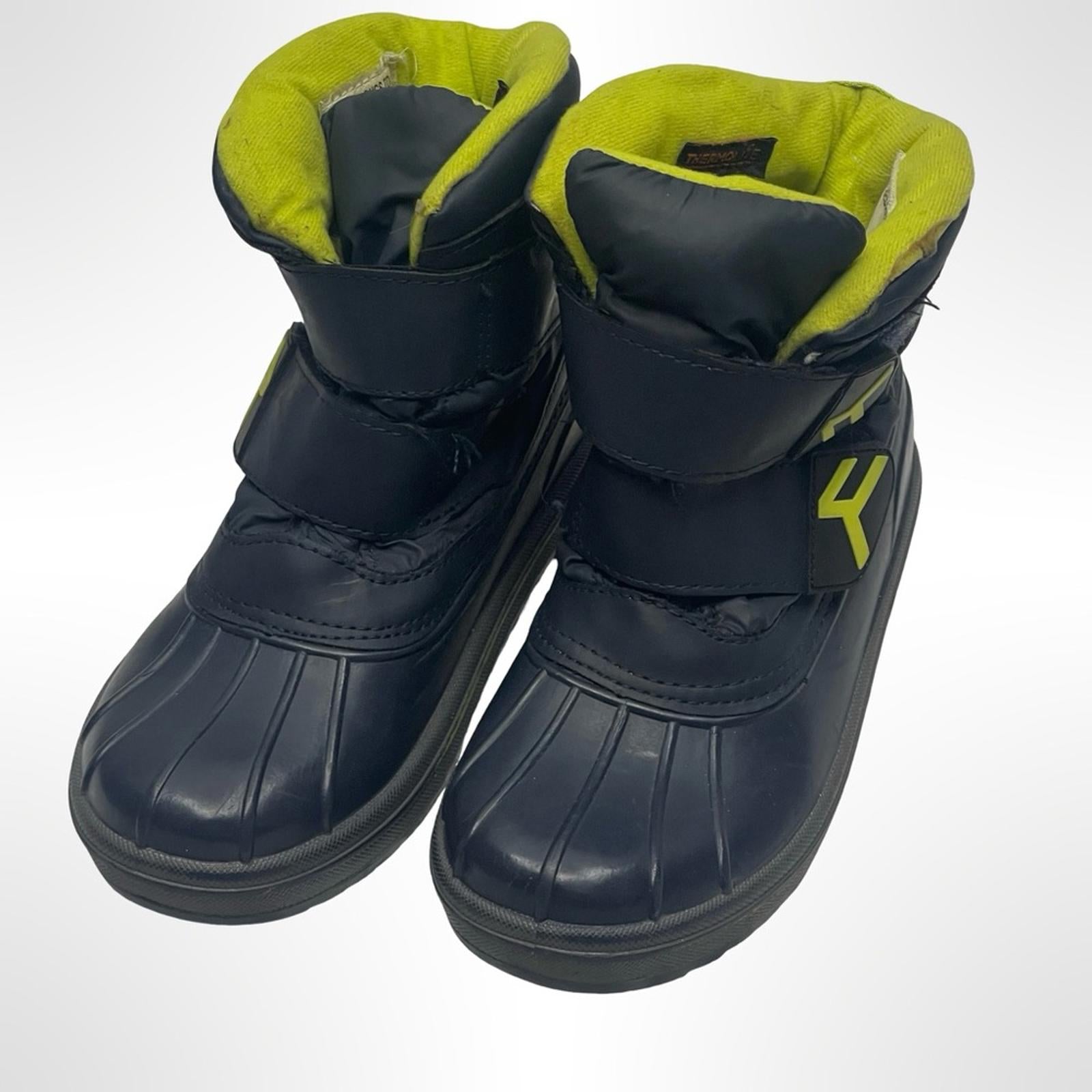 Size 2 Kids Black and Green Winter Boots