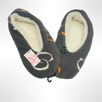 Cozy Gray Medium size Slippers Size 6 to 8