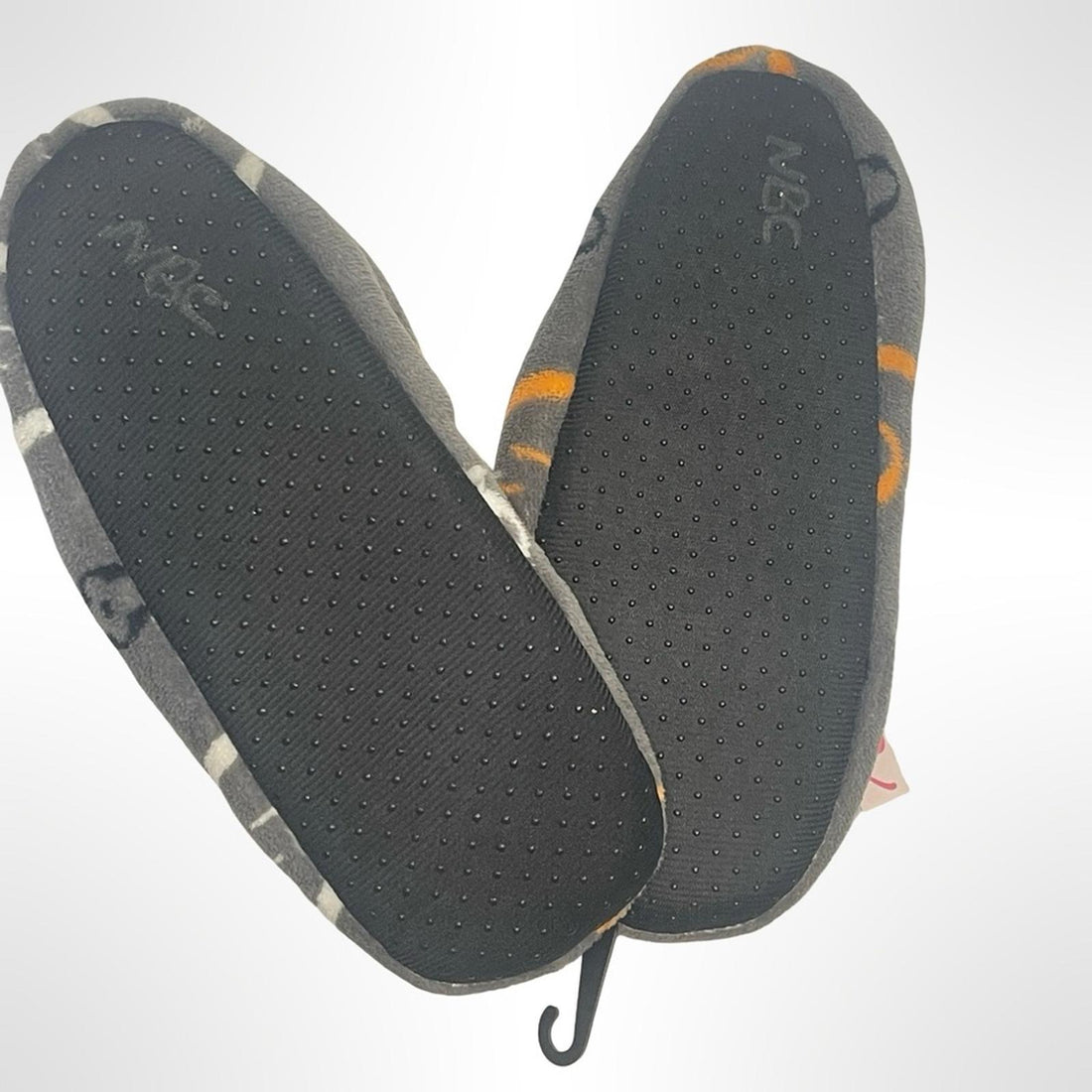 Cozy Gray Medium size Slippers Size 6 to 8