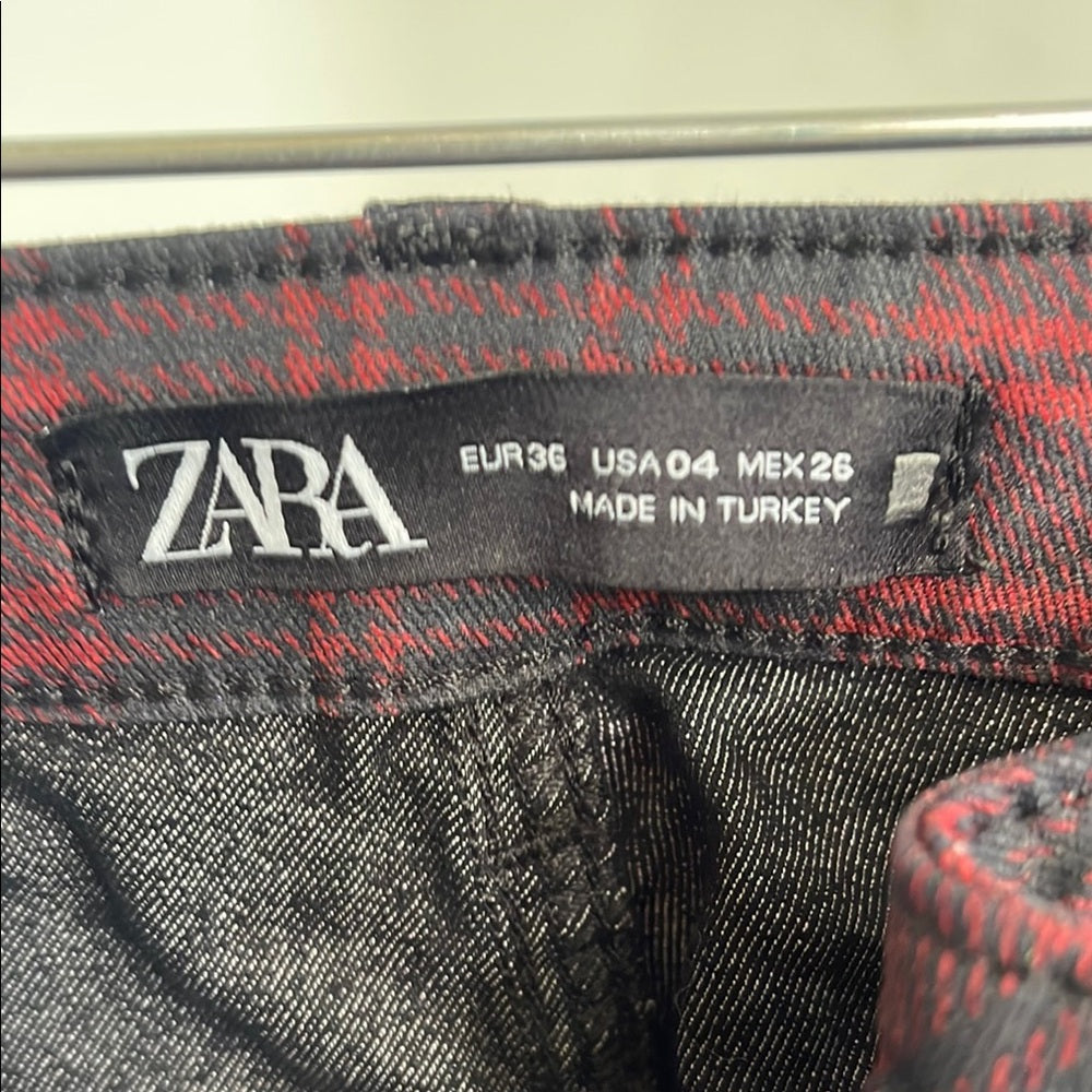 Zara Red and Black Plaid Pants Size 26