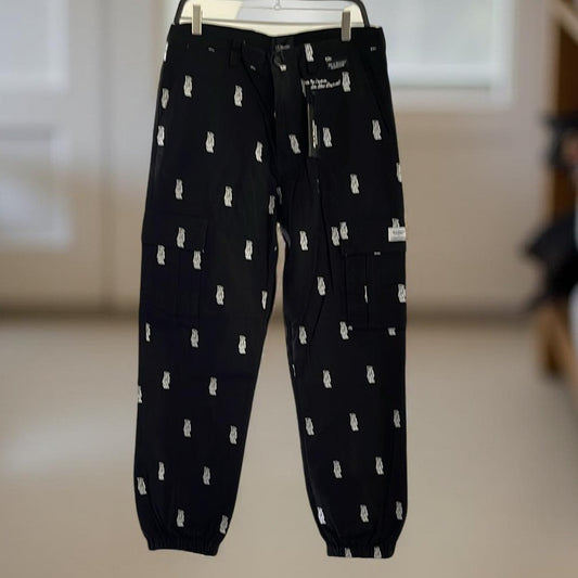 40s & shorties Black Cargo Pants  Size Large - length is 32 NWT