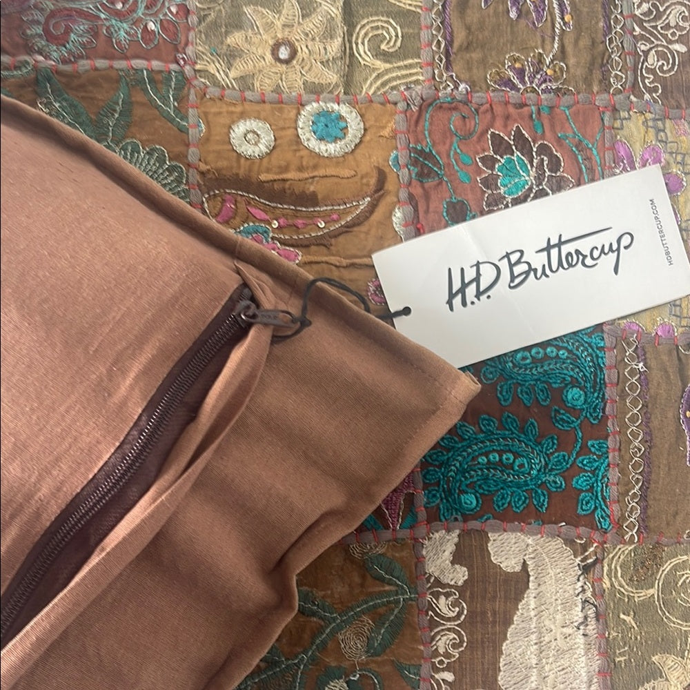 Handmade HD Buttercup Embroidered Patchwork Pillow Cover - Brown 16x16