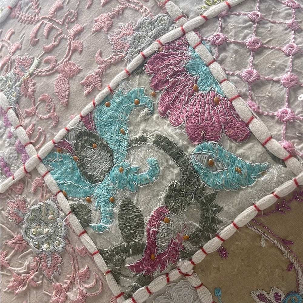 Handmade HD Buttercup Patchwork Throw Pillow Case - 16x16