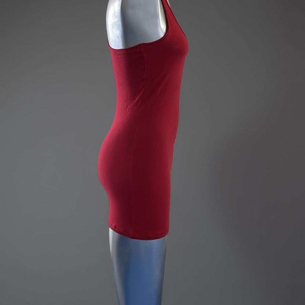 Red Sleeveless Women's Top Size S, M, L