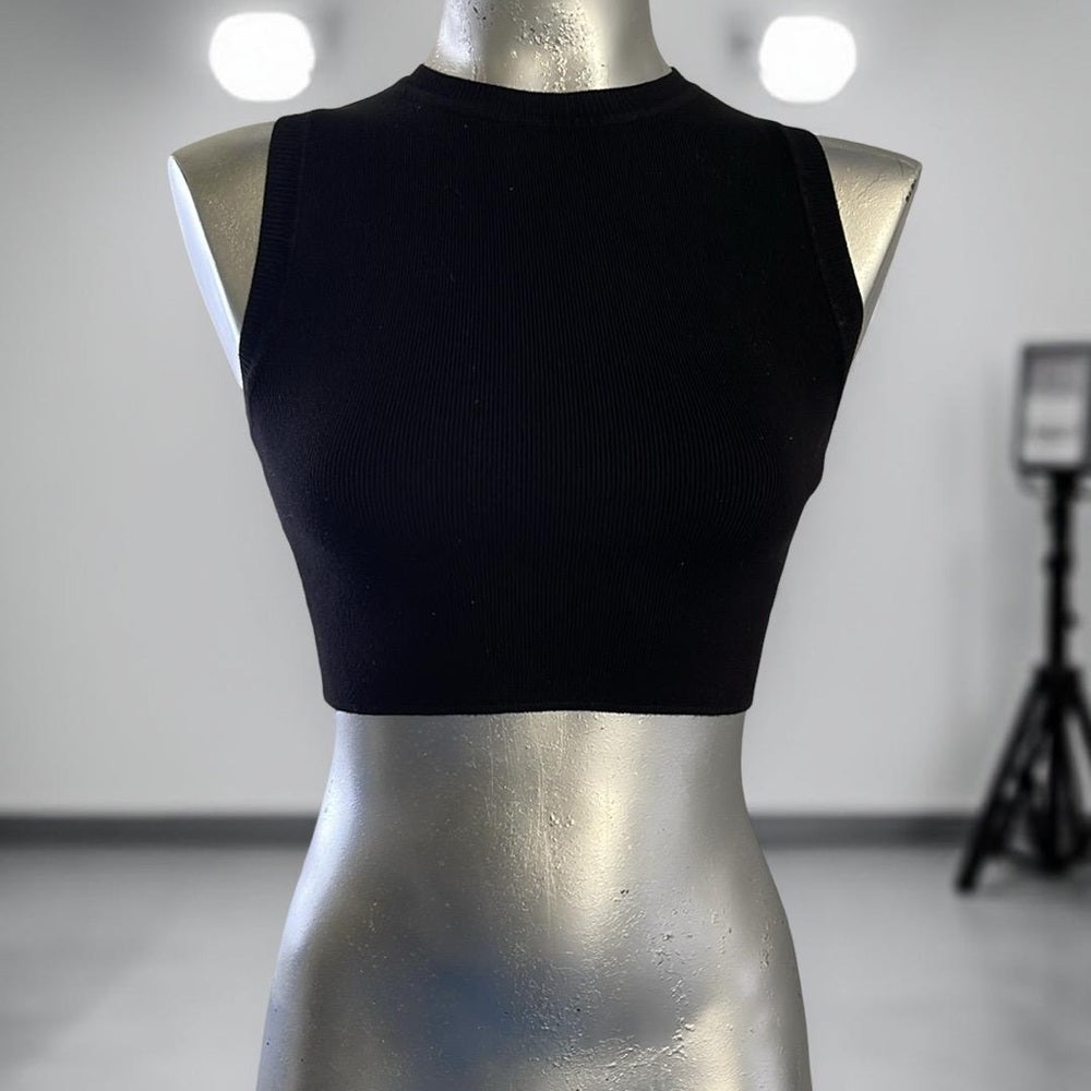Black Sleeveless Crop Top