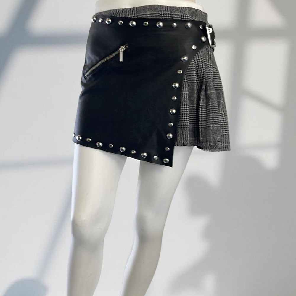 Zara Basics Black and Gray Studded Shorts - skirt size XS