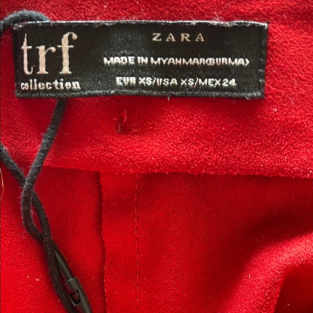 Zara Red Button-Accent Women's Shorts Skirt size XS