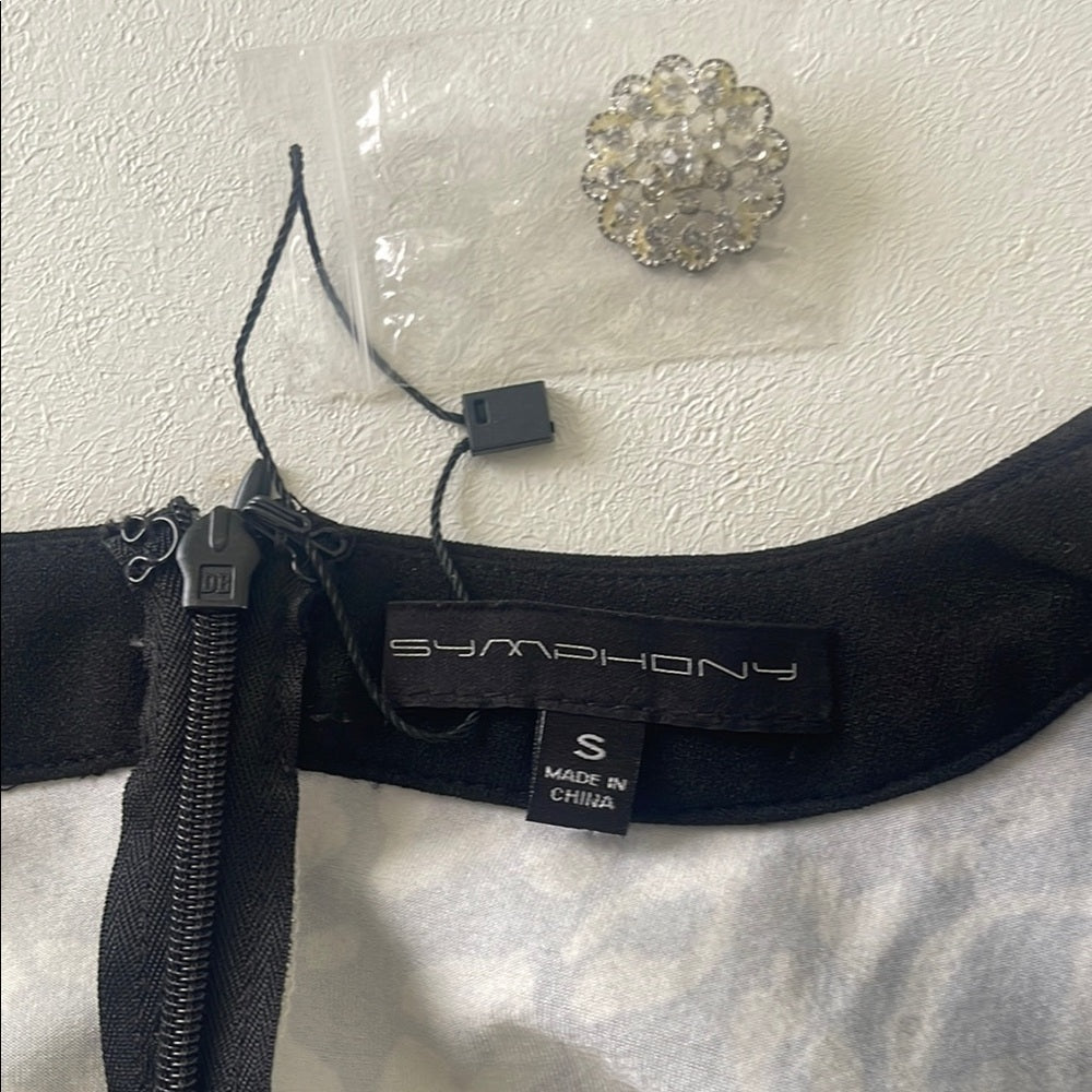 Symphony Leopard Print V-Neck Button Dress NWOT - Size S